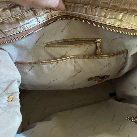 Brahmin Tucker Satchel
'Rose Gold LaScala' - Picture 5 of 8